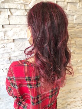 トータルビューティサロン シェリ(total beauty salon cheri) ピンクハイライト×レイヤーカット