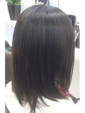 サロンドノア(Salon de NoA) ミディアムカット