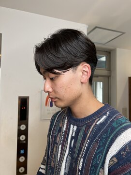 エクリ 麻布十番(equri) ニュアンスパーマセンターパート