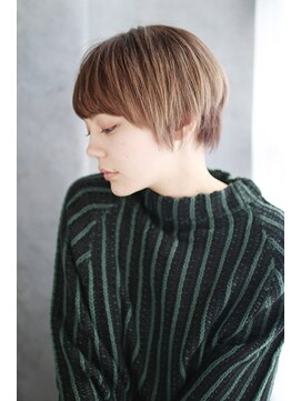 ミラー プラス エヌ(MIRROR+n) 20代30代40代　きっかけをくれるショート【宝塚】