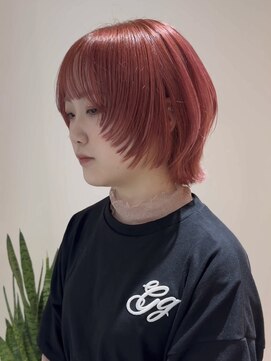 ヨロ 小岩(YOLO) レイヤーカットハイライトショートヘアイルミナカラーオージュア