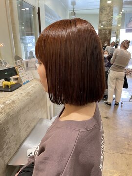 ピエドプールポッシュ(PiED DE POULE POCHE) オレンジヘア×ぱつっとボブ