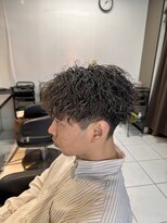 アイズ 海老名(AIZU)&nbsp;ツイストスパイラルパーマ　アップバンク　波巻きパーマ　眉毛