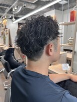 サロンドジョー(salon de joe) ツイストスパイラルパーマメンズマッシュ刈り上げ 奥東巧真