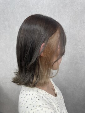 アン ブリーチ(UN BLEACH) ブリーチ1回~インナーミルクティーカラー♪