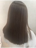 ツヤ感抜群プラチナカラー