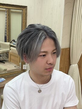 ウィルゴ 原宿(VIRGO) ホワイトシルバーグレーシルバーアッシュメンズバレイヤージュ