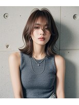 エイチ ウルフカット 大阪梅田(811)&nbsp;ハイライトクラゲヘアミニボブ成人式パーマミディアム裾カラー