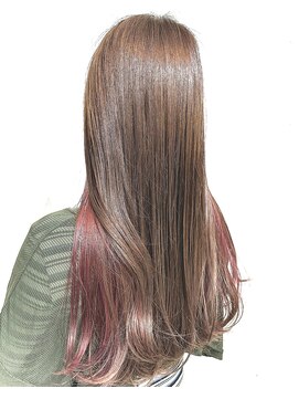 ワースホワイル(WORTH WHILE) 大人ガーリーダークアッシュミディアムレイヤーカットブリーチ