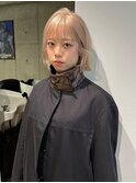 ハイトーンブロンドボブブリーチカラー