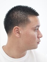 メリケンバーバーショップ コウベ(MERICAN BARBERSHOP KOBE)&nbsp;メンズカットバーバースタイルバズN1