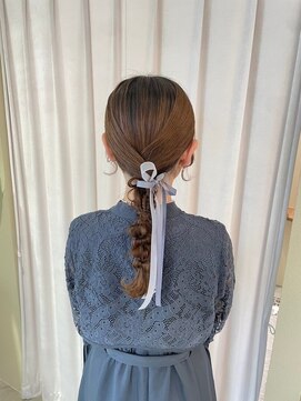 イーズ(ease.) 編み下ろし/リボンアレンジ/お呼ばれヘアアレンジ