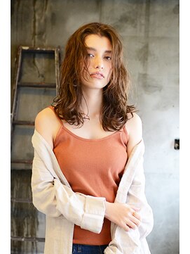 アース オーセンティック 長崎浜町店(EARTH Authentic) 束感ウェットなロングウェーブ【EARTH浜町店】