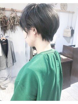 ヘアーアンドアトリエ マール(Hair&Atelier Marl) 【Marl】ブルーグレーカラーのハンサムショートボブ♪