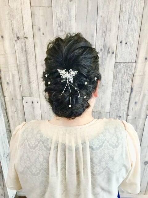 結婚式やパーティー イベントのヘアセットはムーンにどうぞ！