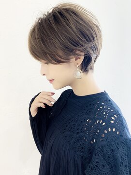 アンド ストーリーズ(&STORIES) 耳掛けショート/大人可愛い/ショートボブ/ハンサムショート/江角