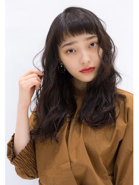 ネイヴィル オモテサンドウ(navile omotesando) 【yuka】ウェーブロングスタイル20代30代40代