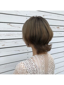 クリーピー(CREAPY) ウルフ×ベージュ系カラー