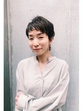 モロコ 神保町 九段下店(moloco) 20代30代40代ベリーショート小顔ななめバング【神保町/九段下】