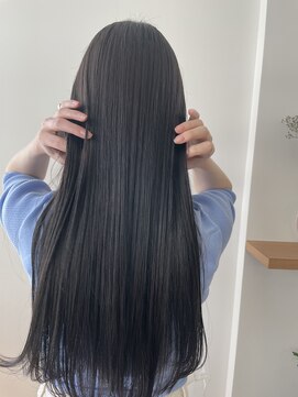 タルサ(tulsa) ロングのストレートヘア