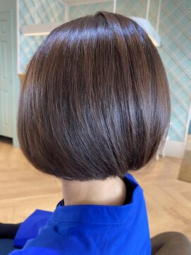 アンフィ 矢向(Anphi) 3-30 前下がりボブ/ボブ/肩上