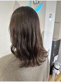 ミルクティーベージュ