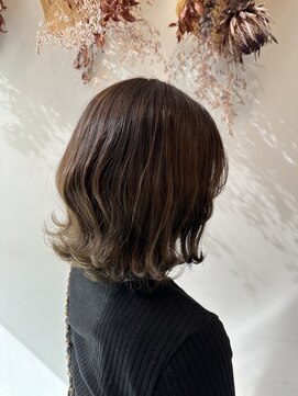 シャンプーボーイ セントラル 博多(SHAMPOO BOY central) ベージュカラー