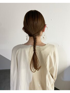 シアー(siar) タイトアレンジ　ヘアセット