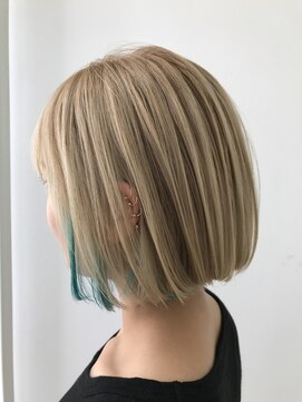 ルッソ チアロ(Lusso chiaro) シルキーベージュ×グリーンイヤリングカラー/30代40代50代