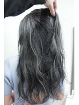 イロン(iroN)&nbsp;30代女性　コントラストハイライト