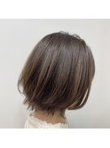 くびれボブ　グレージュ　レイヤーボブ　ウルフカット　