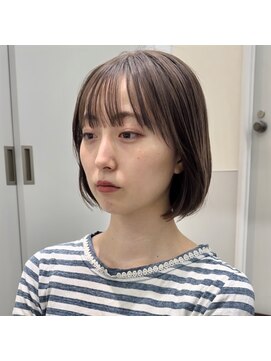 ヴィヴィー 福岡天神店(VIVIE) 重くならない大人の丸みボブ