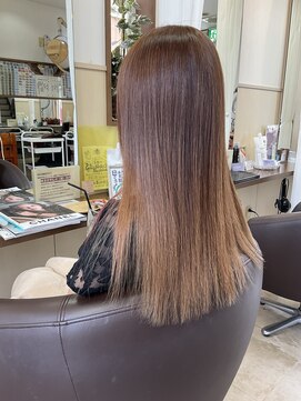 コアフィールフィス(COIFFURE fils) 【見附　今町】ハイトーンカラー　抜け感カラー