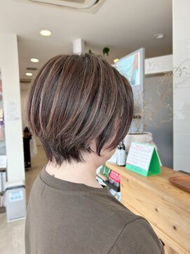 キュウヘアー(KYUU HAIR) 白髪に目線を向かせない！ハイライトでおしゃれに◎