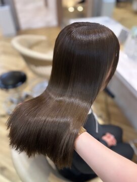 ロンド フィーユ(Lond fille) 暗めカラー/韓国風巻き/レイヤーカット/髪質改善/縮毛矯正/銀座