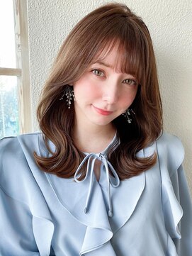 ラルユー 金山(LallYou) 20代に人気!顔周りの後れ毛がかわいいシャギーレイヤーロング