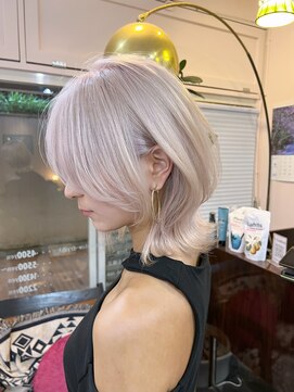 アンドソー 池袋(&so.) ハイトーンカラー/ホワイトブロンド/くびれヘア/池袋