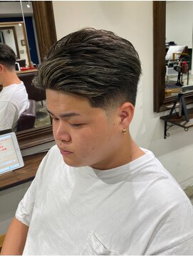 メゾンフォーメン 心斎橋店(Maison for men) 七三オールバック ハイライトカラー テーパーフェード