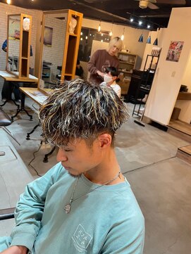 オーバー 町田店(OVER) 波巻きスパイラルショート【町田/メンズ/パーマ/眉毛/ブリーチ】