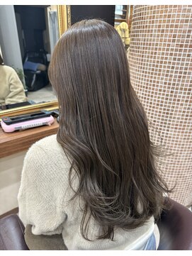 ミニョン(Mignon) ロングヘア/アッシュブラウン/寒色系/髪質改善