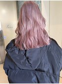 ピンクベージュ