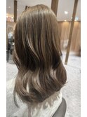 くすみベージュ