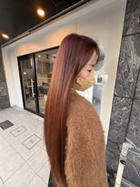 アトラス(ATRAS)&nbsp;サーモンピンクカラーで透明感たっぷりの艶ロング