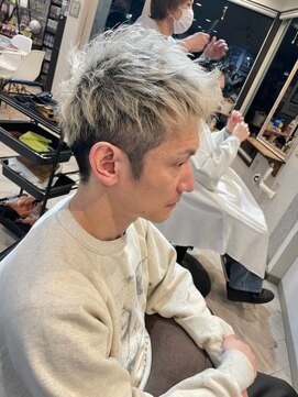 ヘア メイク ココ(hair make coco) ホワイトな色味がクールでカックイイ。。。♪
