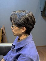 ビーダンディー(Bee dandy)&nbsp;ビジネス前下がりミディアム ニュアンスパーマ サイドパート