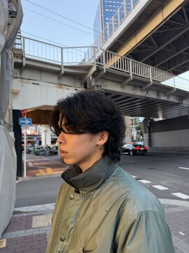 シーンバイラッド ヘルム(SCENE by RAD helm) ミディアムヘアー