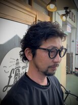 ラルス(Larus) 刈り上げセンターパート/波巻きツイストスパイラル/本八幡