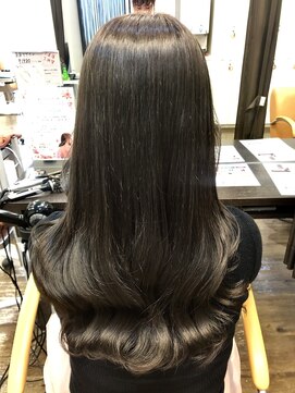 プランタンアヴェダ(printemps AVEDA) 艶々オリーブベージュ