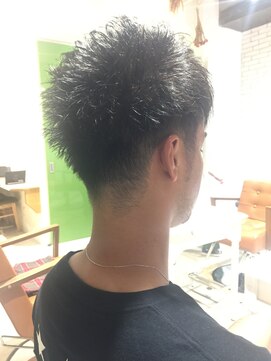 エミュ 新宿(emu) ツーブロック 刈り上げ U-REALM otto