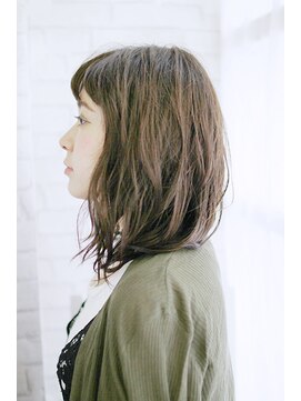 ポールプラスエヌ(PAUL+n) 20代30代40代　モノクロームロング【枚方】